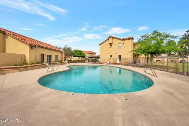 MLS: 6683683 Condo For Sale