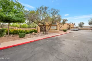 Photo #2: 6683683 Listing 