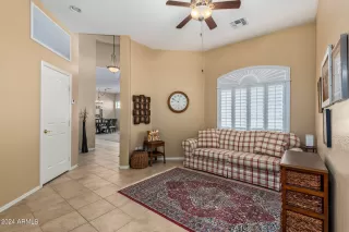 Photo #6: 6683806 Listing 