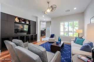 Photo #3: 6683820 Listing