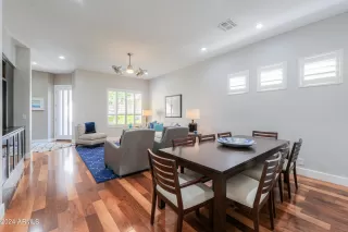 Photo #6: 6683820 Listing