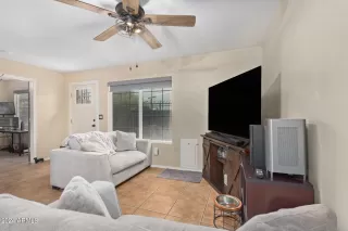 Photo #5: 6683848 Listing 