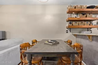 Photo #6: 6683848 Listing 