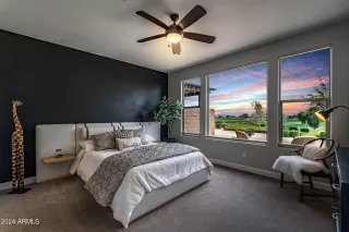 Photo #5: 6683920 Listing