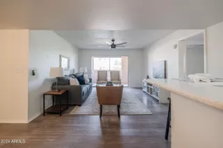 Photo #2: 6684513 Listing