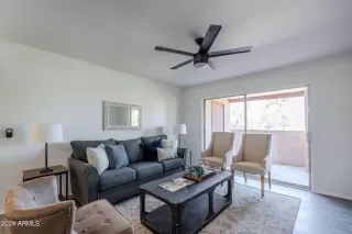 Photo #4: 6684513 Listing