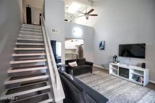 Photo #5: 6684734 Listing