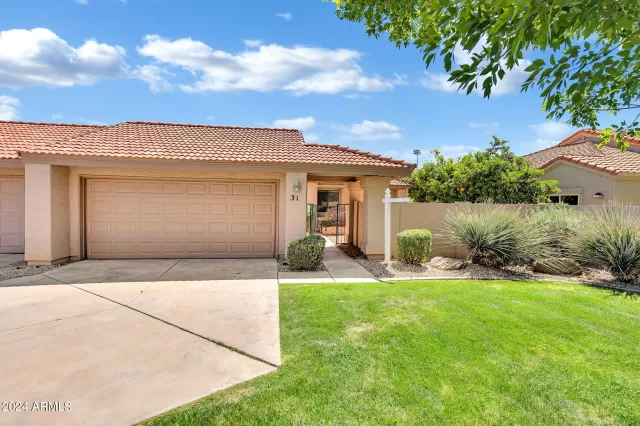 MLS: 6684767 Condo For Sale