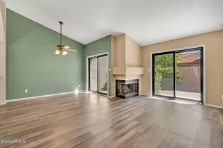 Photo #2: 6684767 Listing