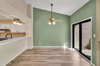 Photo #3: 6684767 Listing