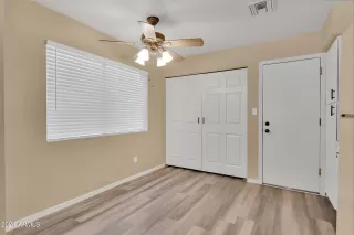 Photo #6: 6684767 Listing