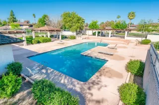 Photo #4: 6684810 Listing