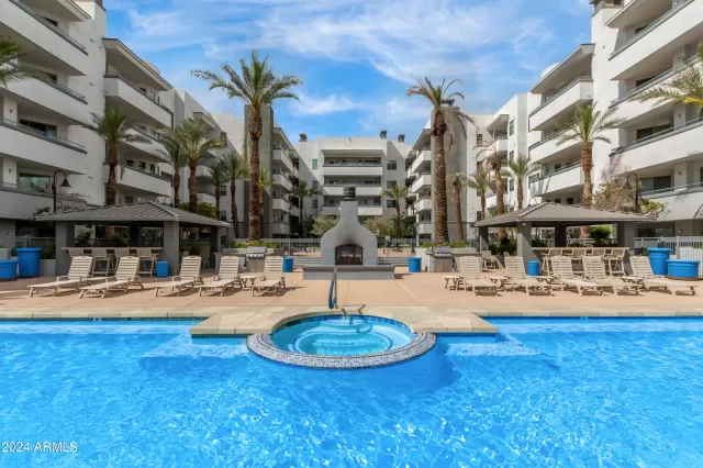 MLS: 6685169 Condo For Sale