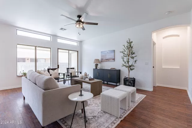 MLS: 6685612 Condo For Sale