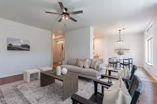 Photo #3: 6685612 Listing