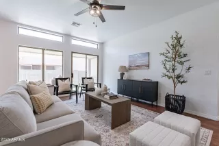 Photo #4: 6685612 Listing