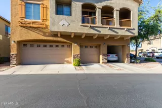 Photo #2: 6685986 Listing