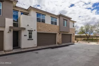 Photo #6: 6685994 Listing