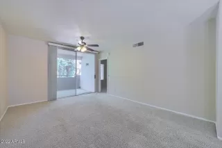 Photo #4: 6686159 Listing