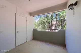 Photo #5: 6686159 Listing