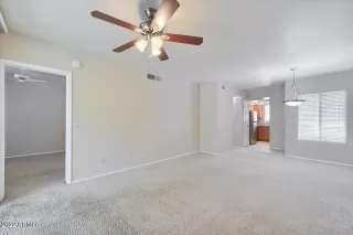 Photo #6: 6686159 Listing