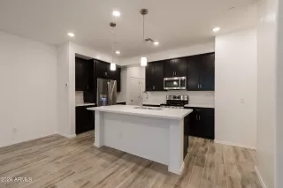 Photo #1: 6686539 Listing 