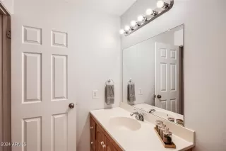 Photo #5: 6686551 Listing 