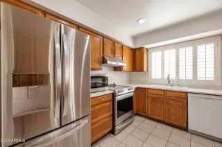 Photo #3: 6686630 Listing