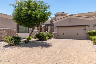 Photo #1: 6686827 Listing