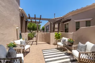 Photo #2: 6686827 Listing