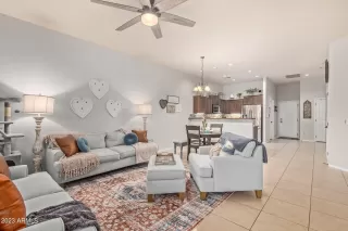 Photo #4: 6686827 Listing