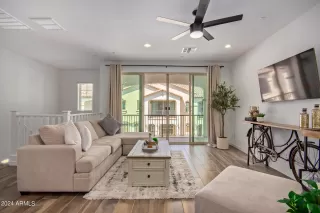 Photo #6: 6686873 Listing 