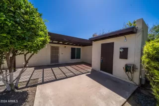 Photo #3: 6686942 Listing