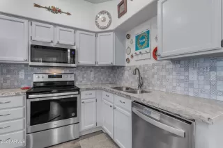 Photo #1: 6686979 Listing 