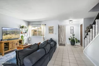 Photo #4: 6687053 Listing