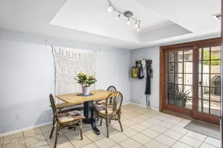 Photo #5: 6687053 Listing