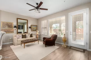 Photo #5: 6687136 Listing 