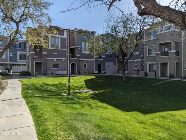 MLS: 6687173 Condo For Sale