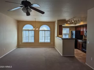 Photo #4: 6687173 Listing