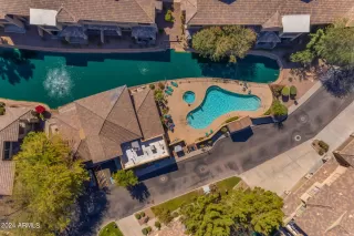 Photo #2: 6687248 Listing