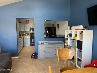 Photo #5: 6687258 Listing