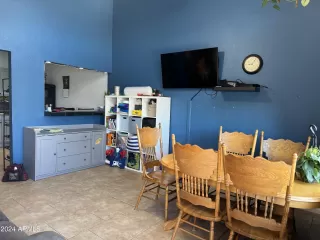 Photo #6: 6687258 Listing