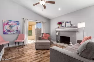 Photo #3: 6687296 Listing