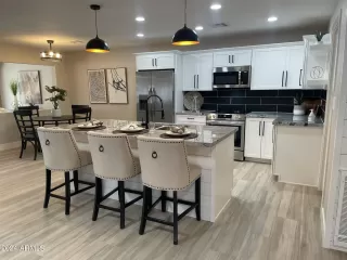 Photo #1: 6687305 Listing 