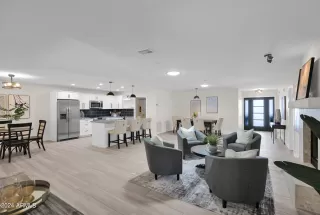 Photo #2: 6687305 Listing 