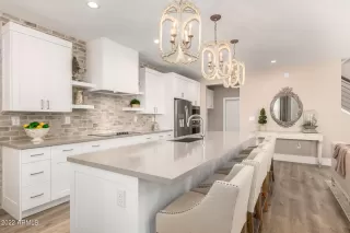 Photo #6: 6687685 Listing 