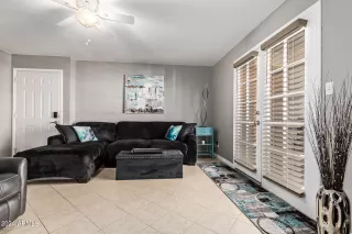 Photo #5: 6687690 Listing 