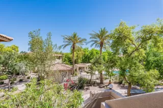 Photo #3: 6687799 Listing