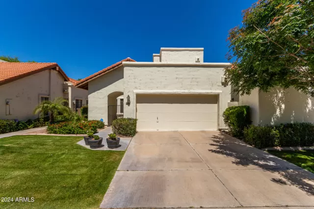 MLS: 6688375 Condo For Sale