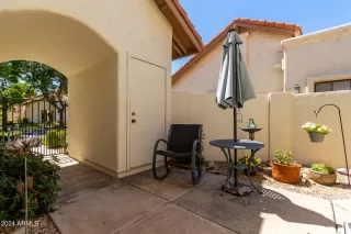 Photo #3: 6688375 Listing